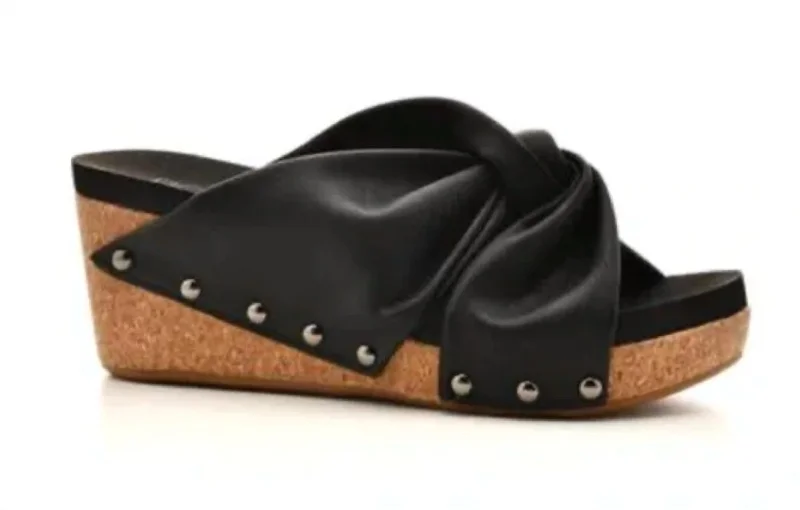 Women's Cheerful Wedge Sandals In Black