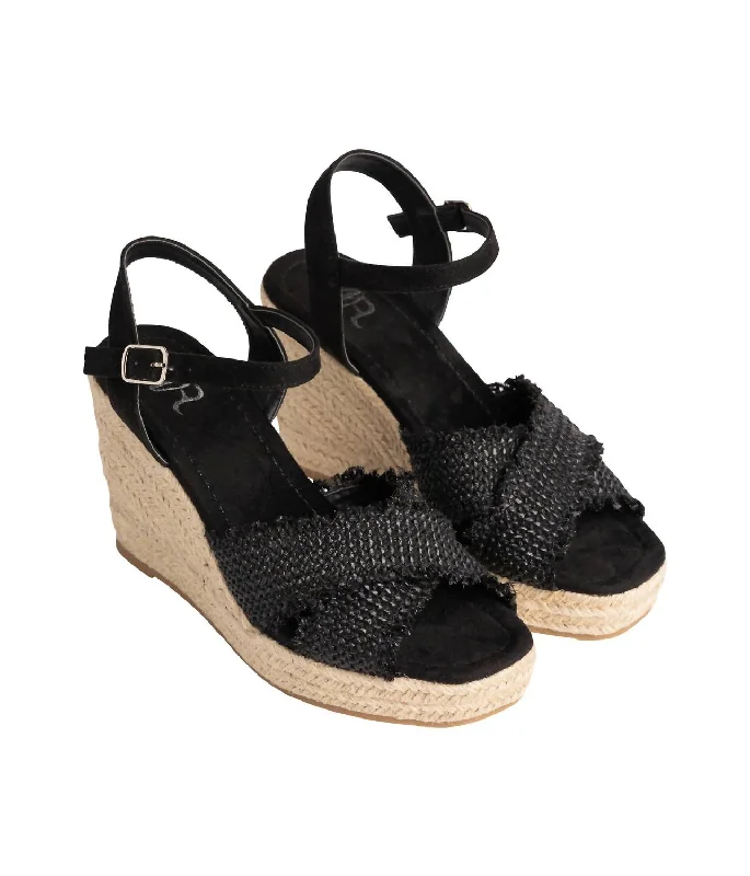 Women's Elinor Wedge In Black