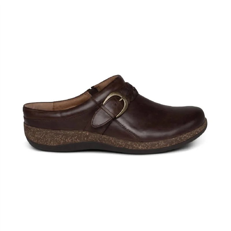 Women's Libby Comfort Clog In Brown