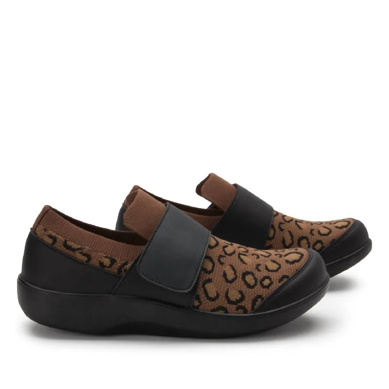 Women's Traq - Qwik Clogs In Leopard